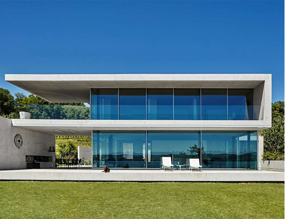 industrial grade aluminium and glass for commercial business